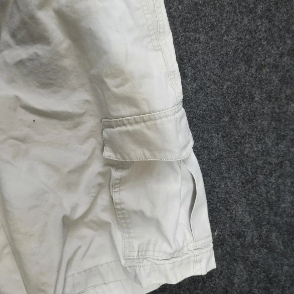 Men's CHAPS Casual Flat Front 100% Cotton Shorts Hampton Khaki Size 32